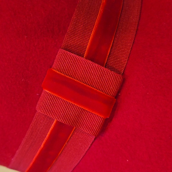 Nine West Stylish Red 100% Wool Hat - Picture 2 of 7